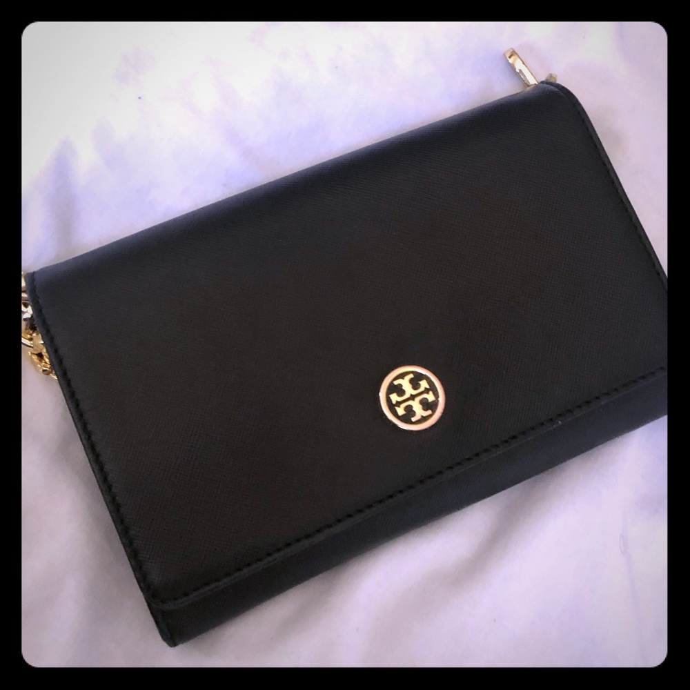 Tory Burch Robinson Wallet on a Chain Black Bag
